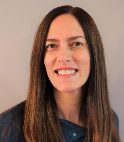 Camille Holmgren headshot